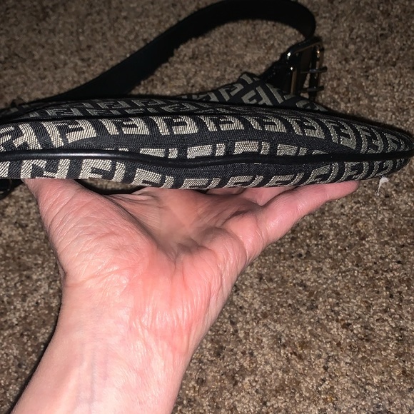 Fendi Zucchino Oyster bag AUTHENTIC - Picture 8 of 9